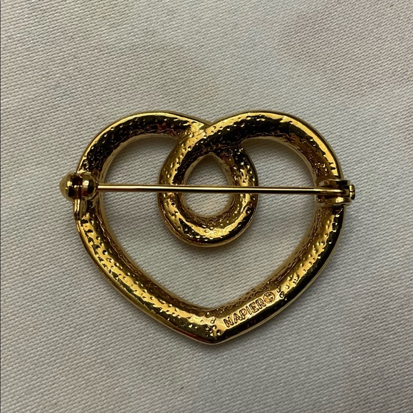 Valentine Crystal Napier Heart Brooch/Pin - Picture 2 of 3